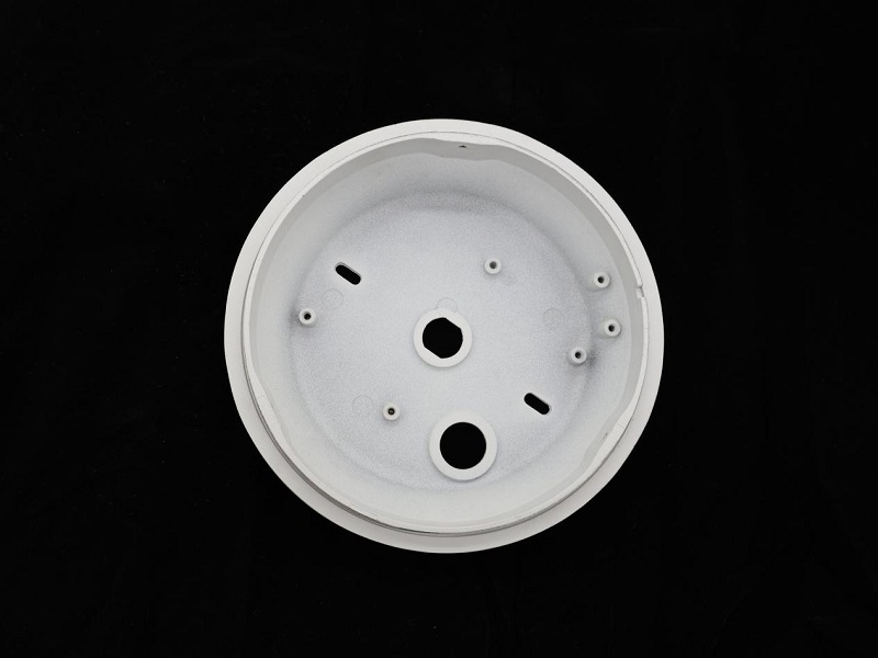 Milyen védelmi követelményeknek kell megfelelniük a kültéri világítótestek présöntvényeinek?